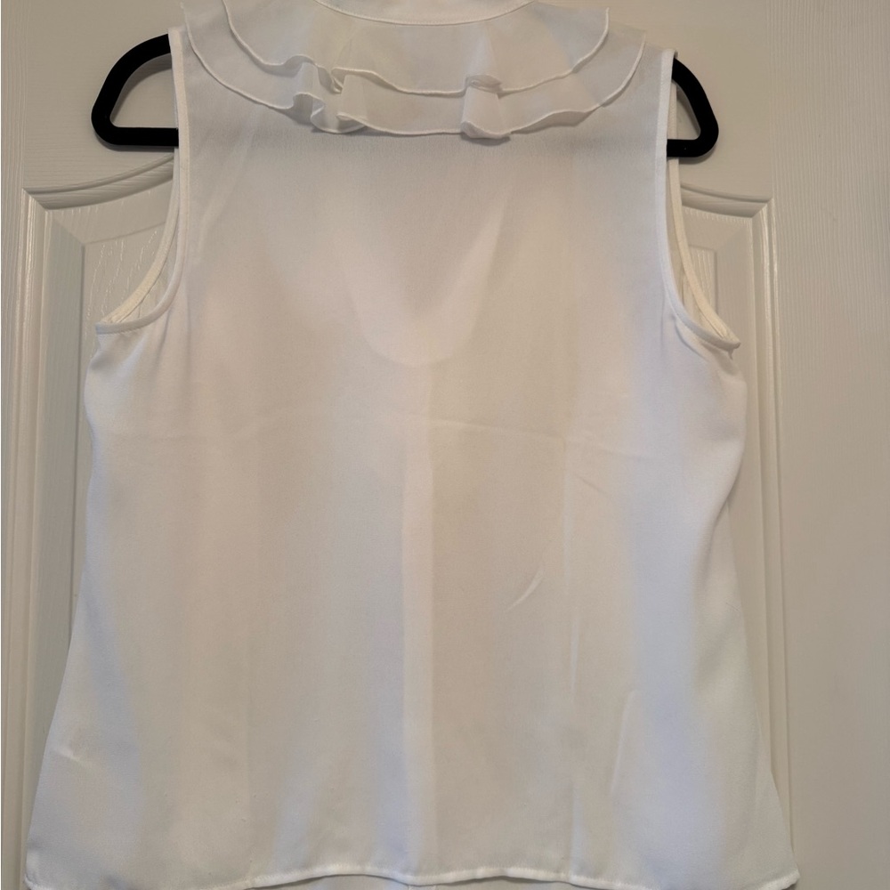 CAbi #3979 White Ruffle Sleeveless Blouse Size M - Picture 4 of 5